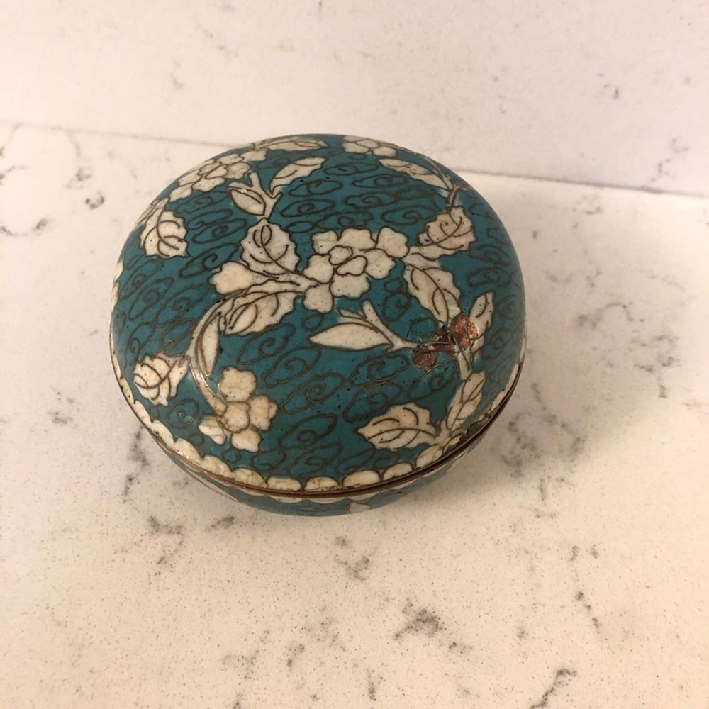 Antique Chinese Cloisonne Lidded Trinket Box